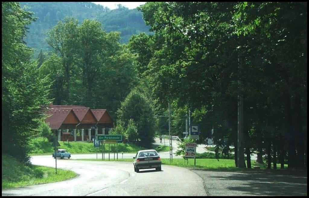 Hotel Fenyo Vendeghaz Parádsasvár Zewnętrze zdjęcie